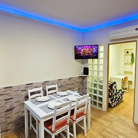Cozy With Wifi6 Apartment